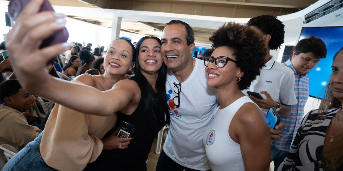 Prefeitura promove debates e palestras no Dia dos Estagiários