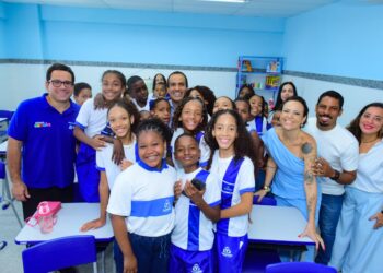 Prefeitura inaugura escola com 400 vagas em Cosme de Farias
