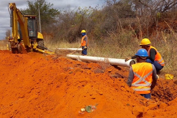 Ibiassucê inicia implantação de adutora do São Francisco