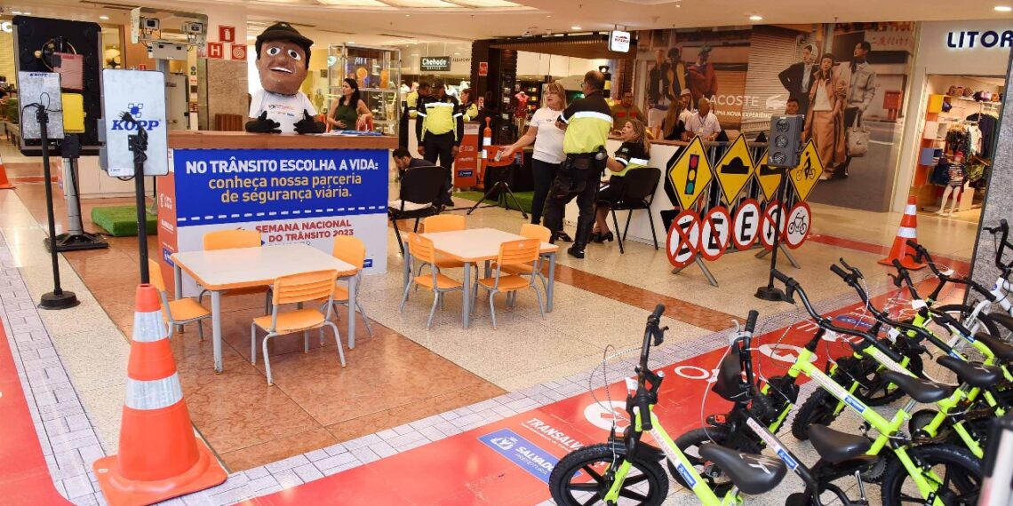 Transalvador promove exposição e fórum na Semana de Trânsito 2025