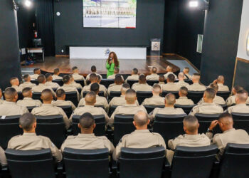 Em palestra, Ireuda Silva fala sobre ética racial e de gênero