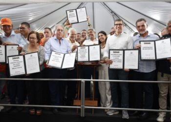 Catu ganha colégio de tempo integral com 12 salas e R$ 32 mi