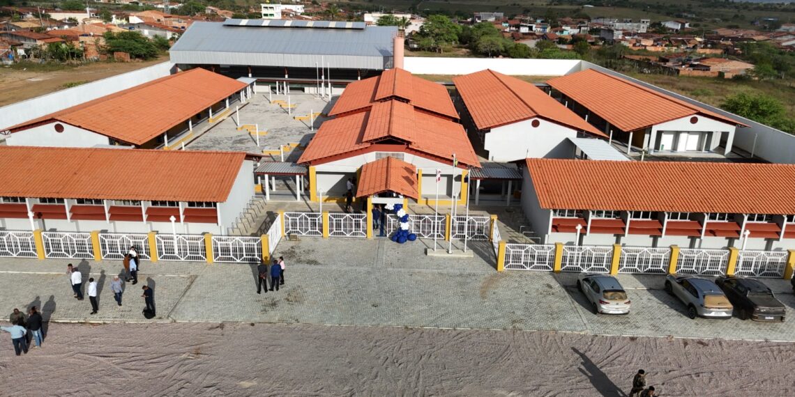 Escola com R$ 7,2 mi do Estado leva ensino integral a Pedro Alexandre