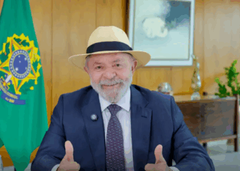 Lula indicará 2 ministros do STM que julgarão patente de Bolsonaro