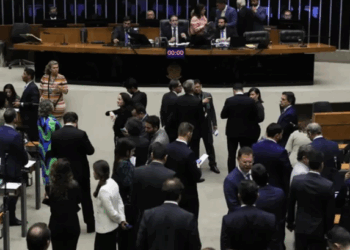 PEC da Blindagem: veja como votaram os deputados baianos