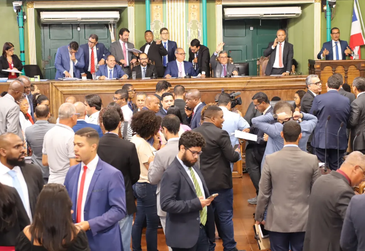 Câmara aprova subsídio ao transporte público em Salvador