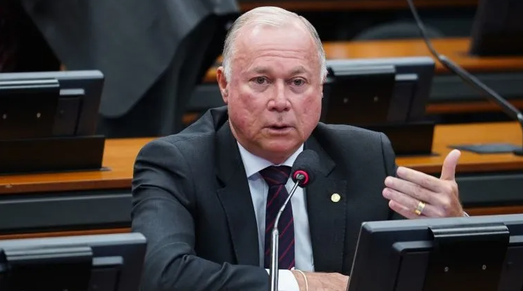 Deputado Paulo Azi defende aprovação de projeto de anistia