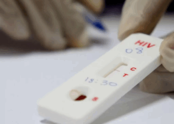 Prefeitura comete erro e publica lista de pacientes com HIV no Diário Oficial