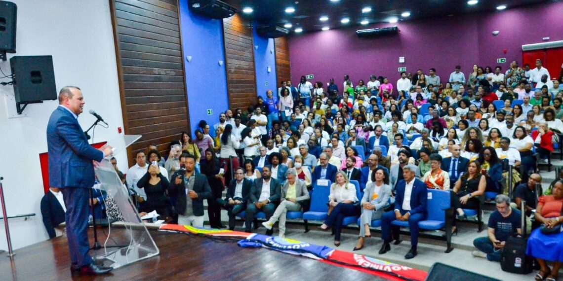 Vice-governador celebra ampliação do Corra pro Abraço na Bahia