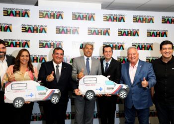 Hospital em São Desidério é tema de reunião entre governador e prefeito