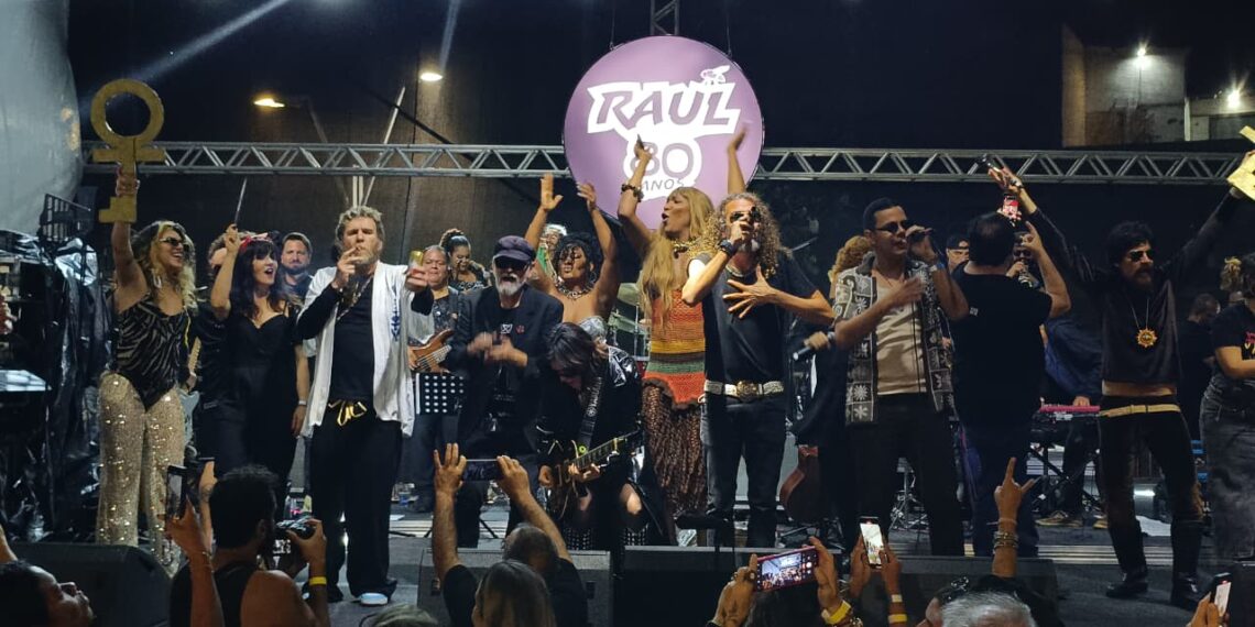 Festival da Primavera termina com homenagem a Raul Seixas
