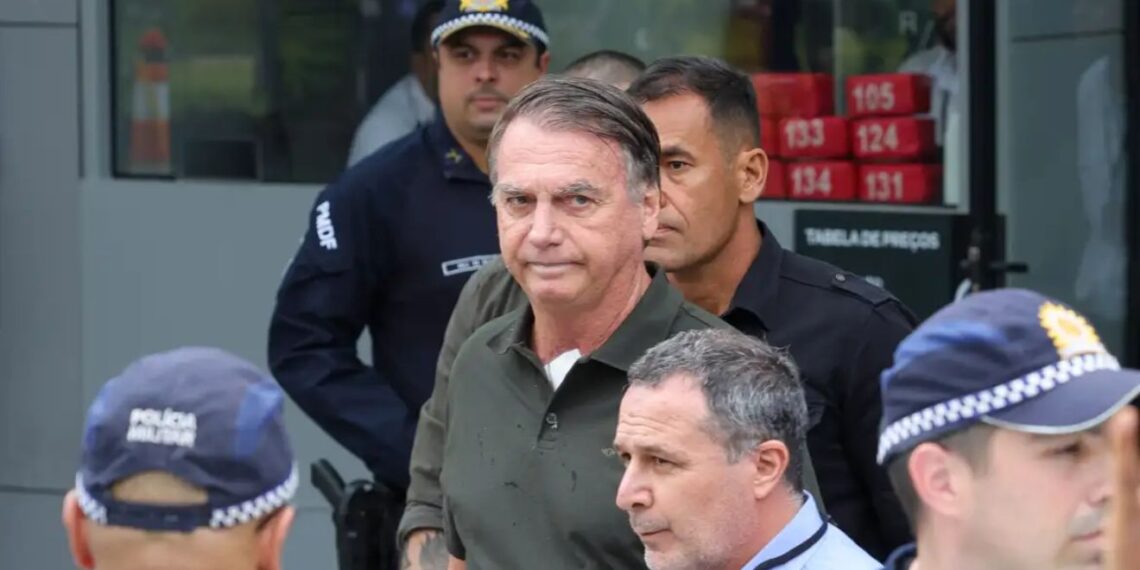 Médico diz que laudo indica câncer de pele em Bolsonaro