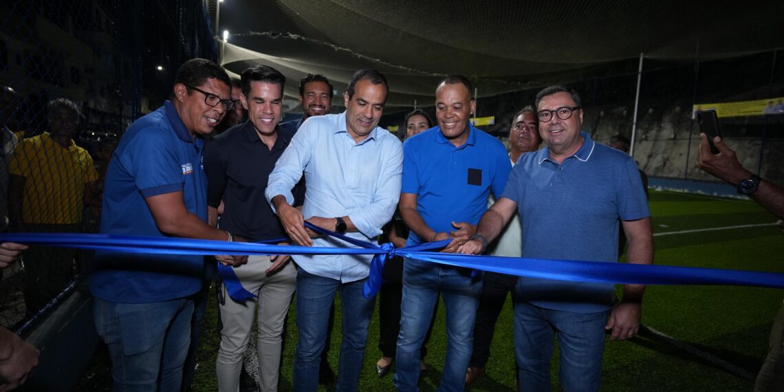 Prefeitura entrega praça e campo de grama sintética em Luiz Anselmo com investimentos de quase R$ 1,4 milhão