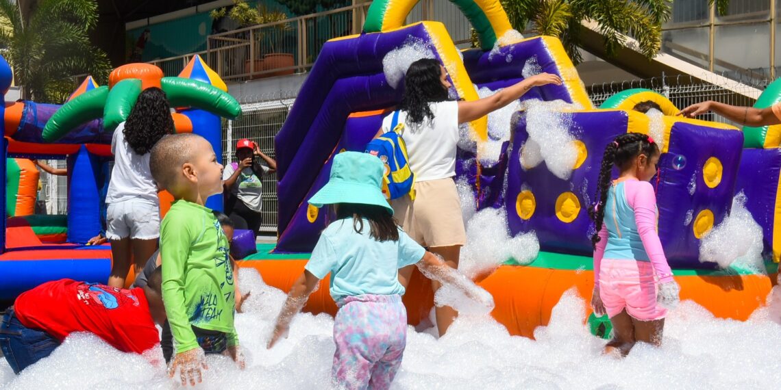 Viver Salvador celebra Dia das Crianças com ruas cheias