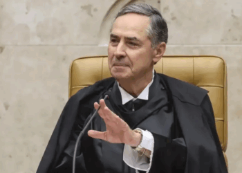 Barroso anuncia aposentadoria do STF