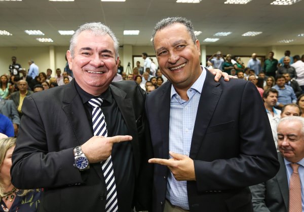 Rui Costa confirma candidatura ao Senado e acalma relação com Coronel