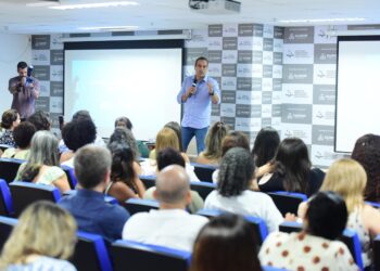 Prefeitura alinha diretrizes para avançar no ensino da rede municipal em encontro com Todos Pela Educação