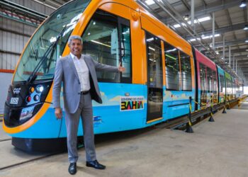 VLT de Salvador: Jerônimo divulga data da chegada do primeiro trem