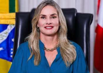 Deputada Ivana Bastos recebe alta hospitalar após ficar internada na UTI