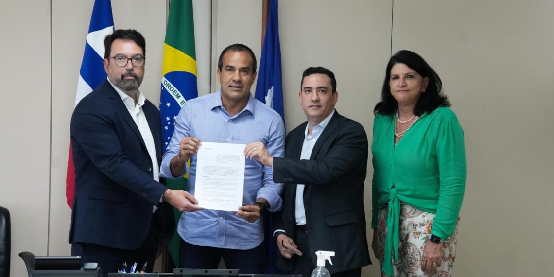 Prefeitura e Coelba firmam acordo para modernizar avenidas de Salvador