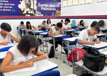 Estudantes da rede estadual participam em peso das provas do Saeb