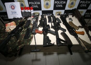 Com 6.251 armas apreendidas, mortes violentas têm queda de 33% em novembro