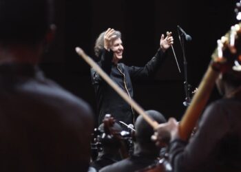 A música une Brasil e Angola nas comemorações dos 50 anos de independência