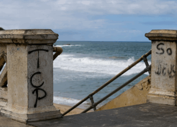 Salvador terá multa de R$ 21 mil por pichar siglas de facções