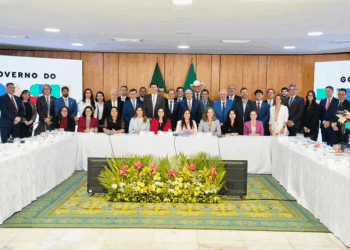 Em reunião no Planalto, Bahia apresenta prioridades para atração de investimentos