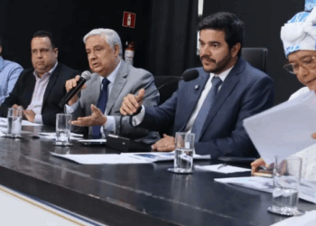 Plano Plurianual 2026–2029 é entregue pela Prefeitura à Câmara de Vereadores