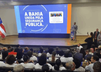 Jerônimo anuncia novo concurso da Polícia Civil com 750 vagas