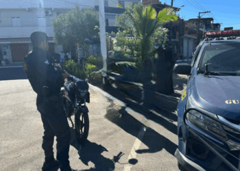 Homem com mandado em aberto é detido pela GCM em abordagem