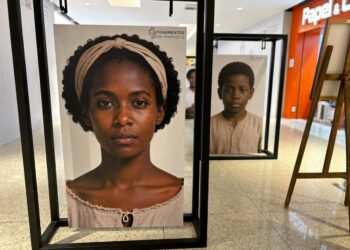 Exposição Fragmentos de Memória usa IA para reconstruir rostos do passado