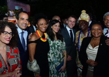 Bruno Reis recepciona Emmanuel Macron na abertura do Festival França-Brasil