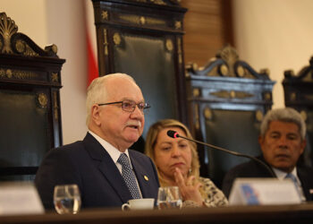 Presidente do STF elogia política de segurança da Bahia na abertura do Mês do Júri