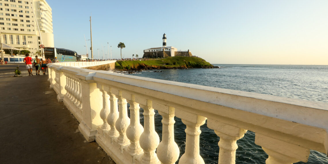 Projeto quer limitar eventos e uso de som na orla da Barra e Ondina