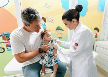 Especialista alerta: crianças e idosos são mais vulneráveis à pneumonia