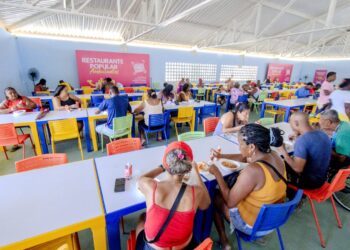 Ambulantes recebem almoço e passagens gratuitas para atuarem no Festival Virada Salvador 2026