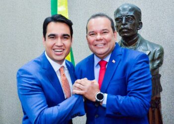 Vice-governador Geraldo Júnior destaca protagonismo do secretário Eduardo Sodré durante homenagem na ALBA