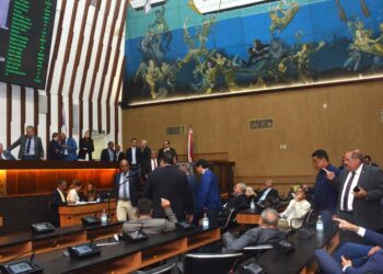 ALBA aprova cinco projetos do Executivo