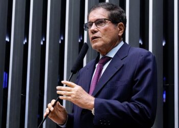 Deputado baiano concentrou R$ 152 milhões do orçamento secreto