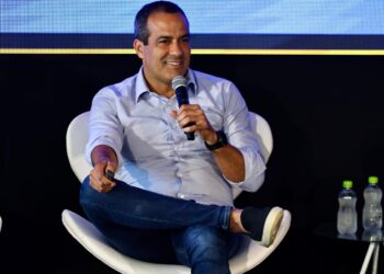 Bruno Reis anuncia transporte gratuito e refeições no Restaurante Popular para ambulantes no Virada Salvador