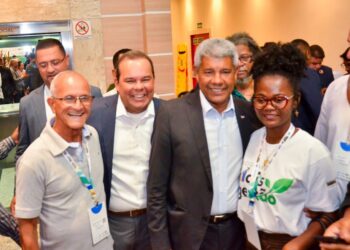 Vice-governador destaca força da Agricultura Familiar durante Encontro Nacional de Cooperativas