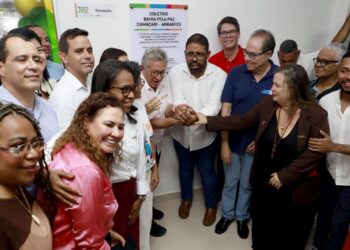 Estado inaugura dois Coletivos Bahia Pela Paz em Camaçari; estrutura atenderá até 500 famílias por mês na RMS