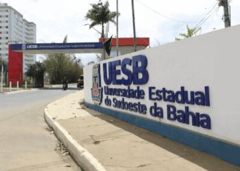 Escolas estaduais do Médio Rio de Contas celebram aprovações de estudantes na UESB
