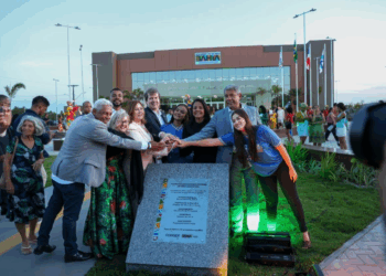 UEFS inaugura novo teatro e impulsiona educação e cultura na Bahia