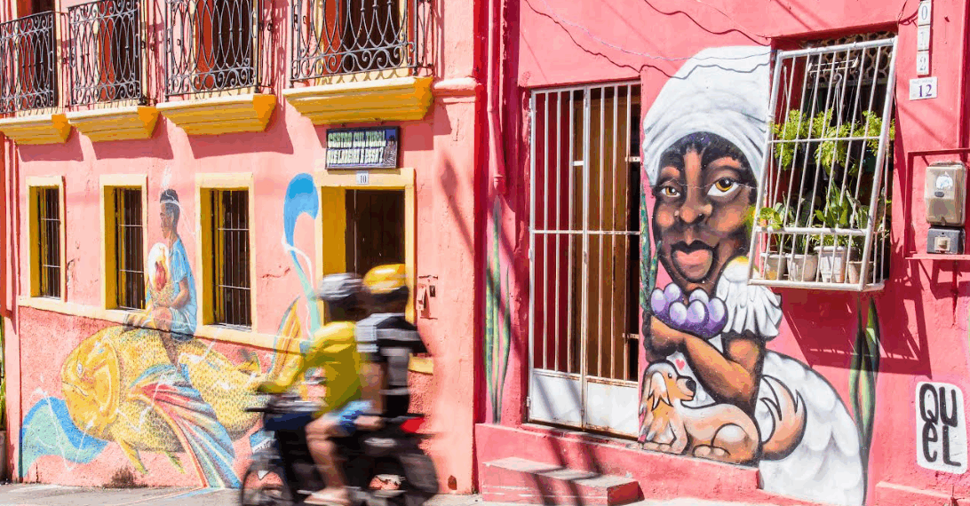 Exposição reúne 27 mulheres fotógrafas para revelar a alma do Bairro Dois de Julho