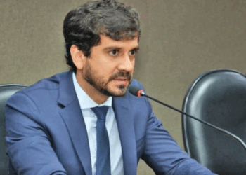 Deputado pede redução de 50% da tarifa de esgotamento sanitário da Embasa