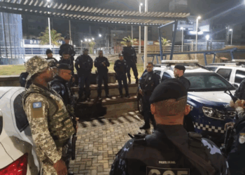 Operação Alvorada: Guarda Civil de Salvador realiza ação na antiga sede dos Correios na Pituba