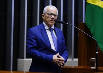 Justiça impede Alba de votar indicação de Josias Gomes para TCE